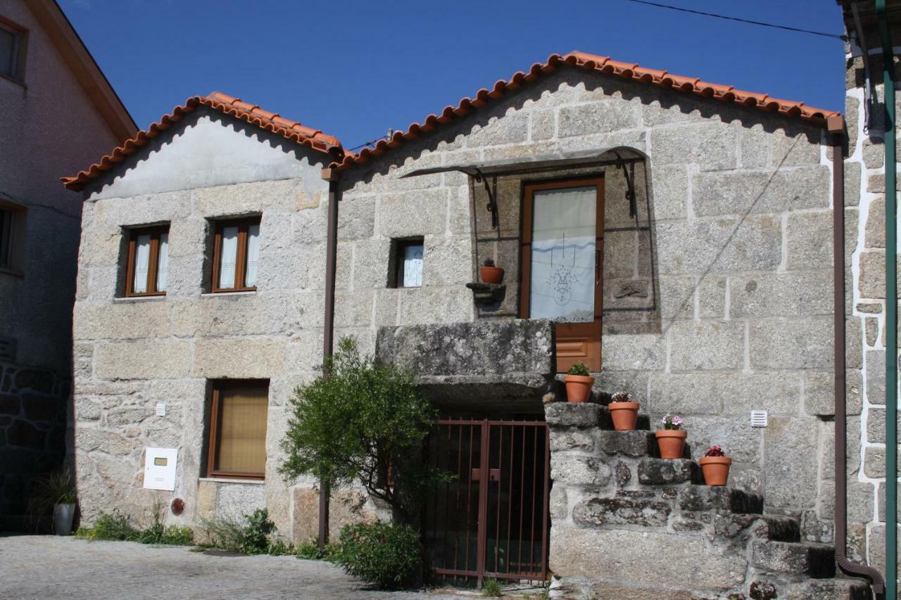 הוילה ויסאו Casa De Pedra מראה חיצוני תמונה
